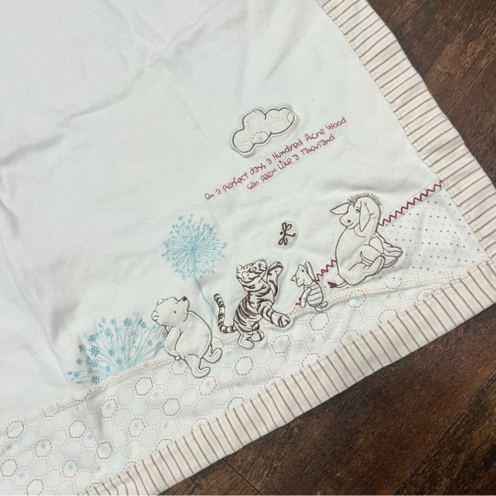Vintage Disney Classic Winnie The Pooh Infant Blanket Ivory Hundred Acre Wood